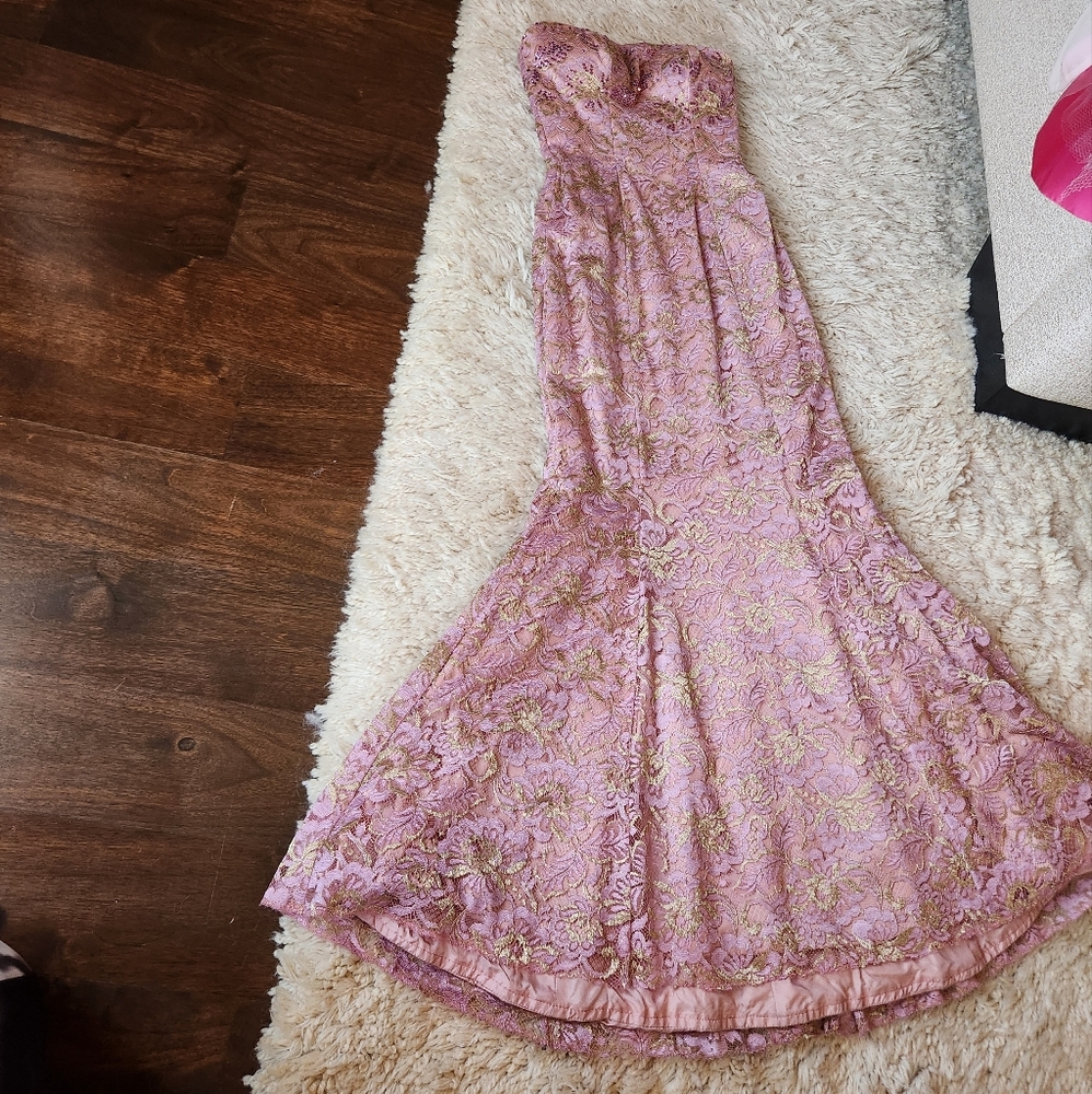 Baracci Couture Floral Lace Dress